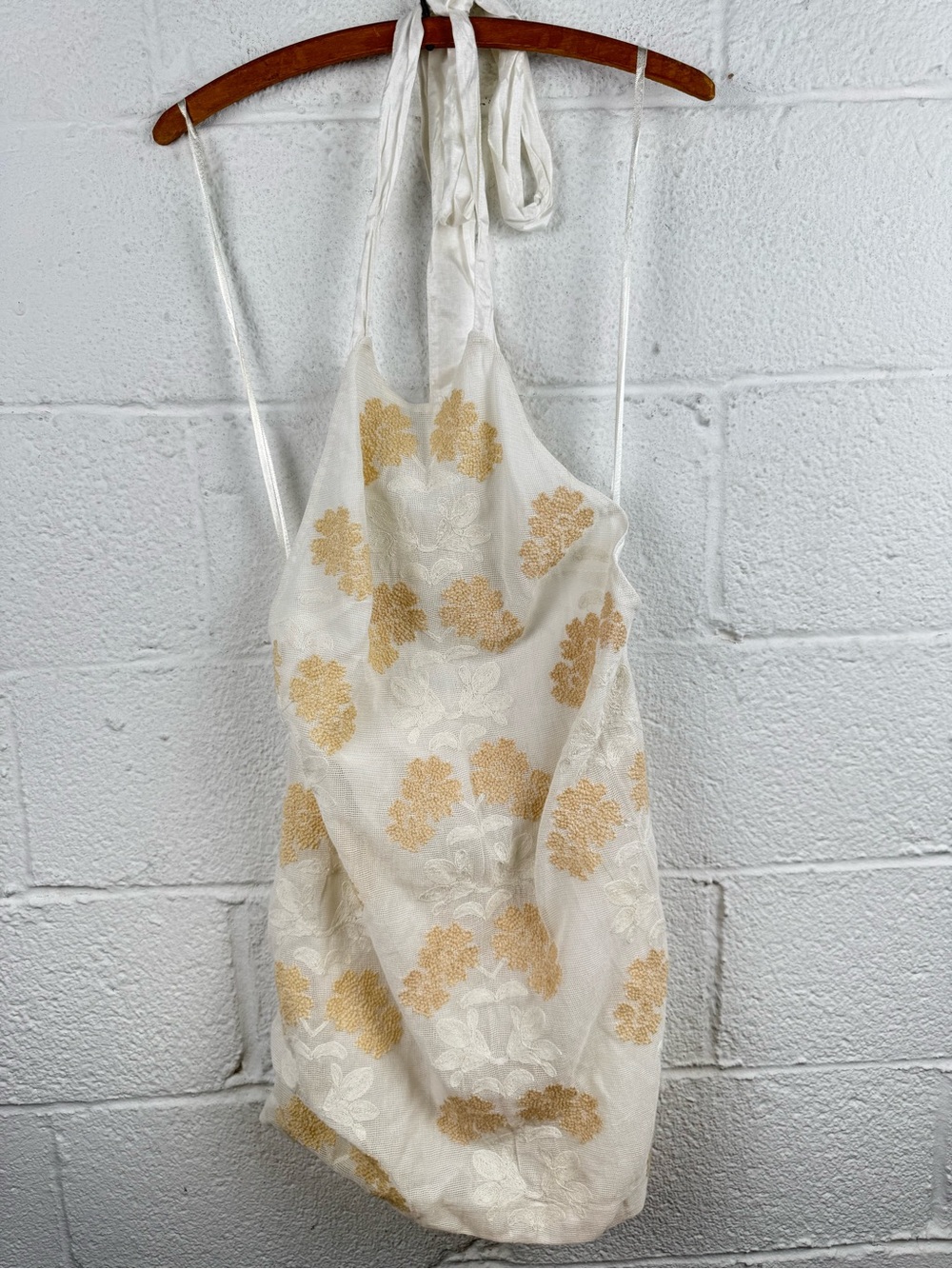 Free People Chrissy Embroidered Halter Mini Dress Ivory Gold Size 2 NWT - Picture 4 of 9